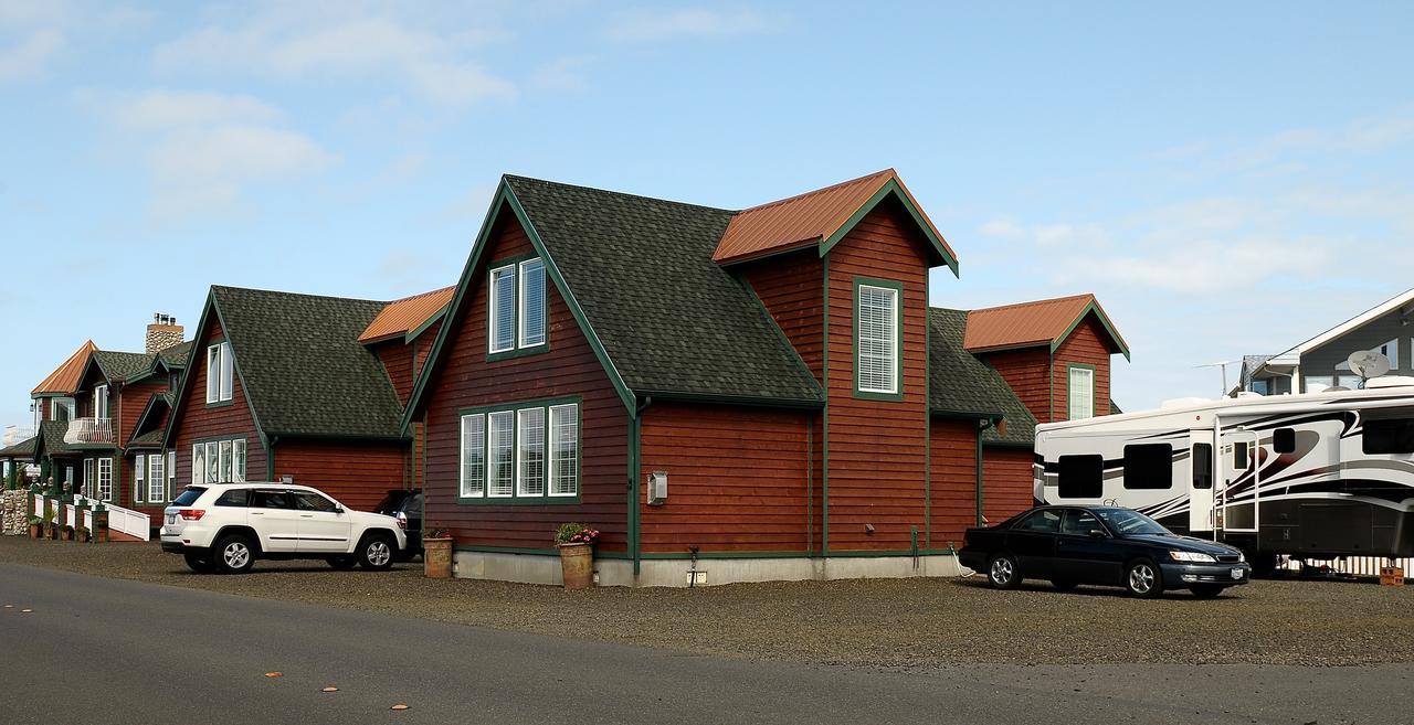 Collins Inn & Seaside Cottages (Adults Only) โอเชียนชอร์ส ภายนอก รูปภาพ