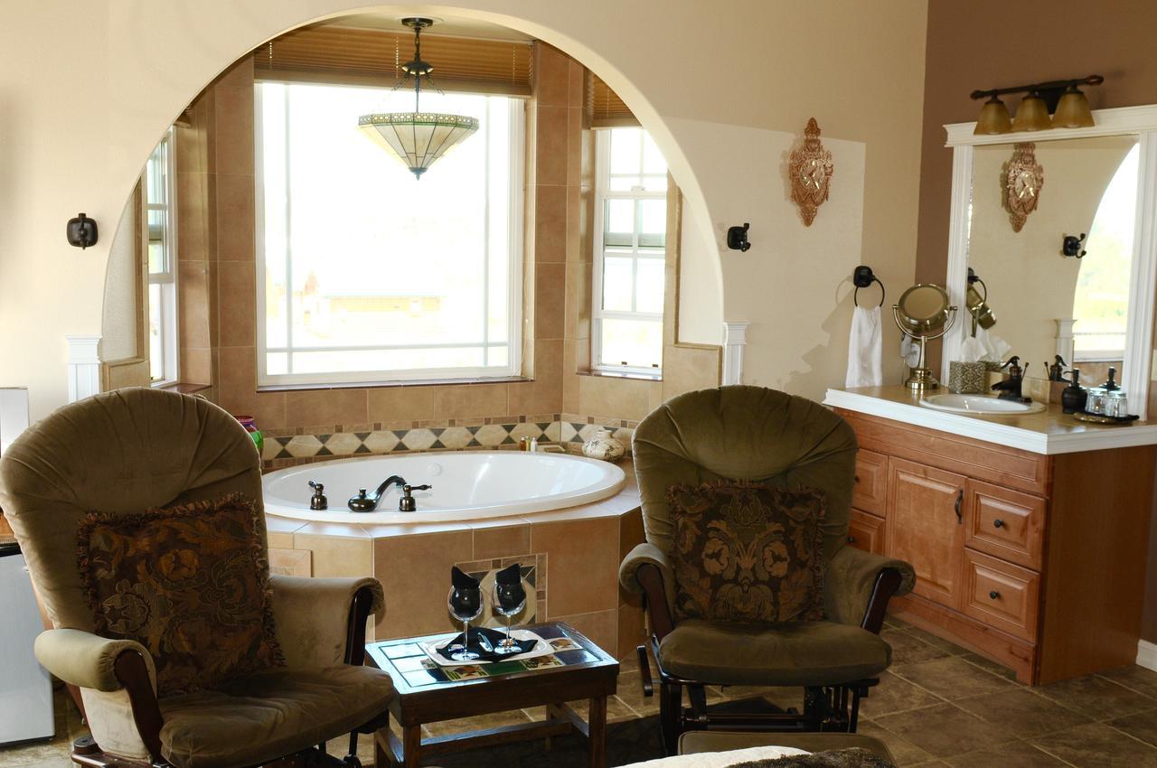 Collins Inn & Seaside Cottages (Adults Only) โอเชียนชอร์ส ภายนอก รูปภาพ