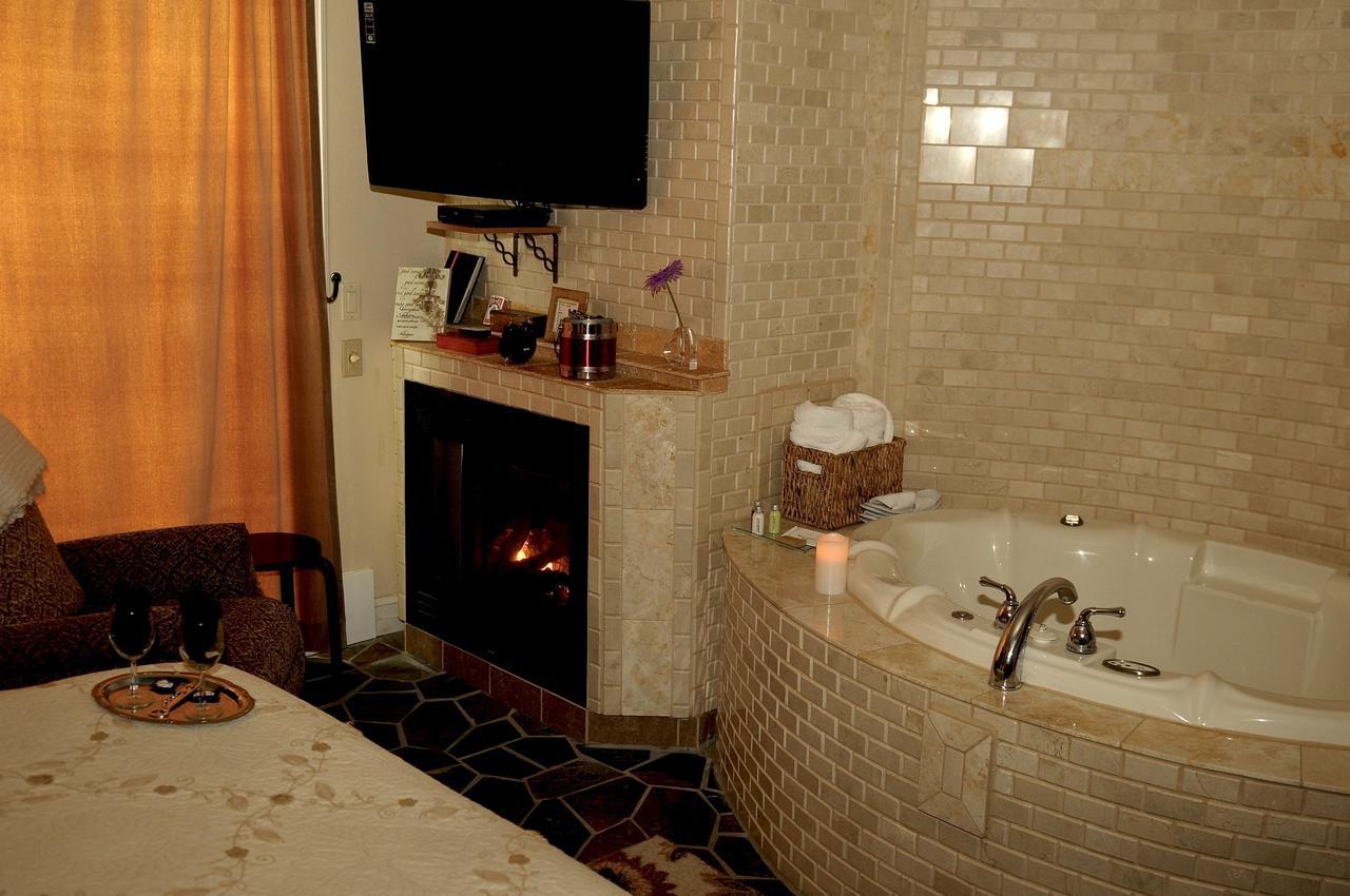 Collins Inn & Seaside Cottages (Adults Only) โอเชียนชอร์ส ภายนอก รูปภาพ